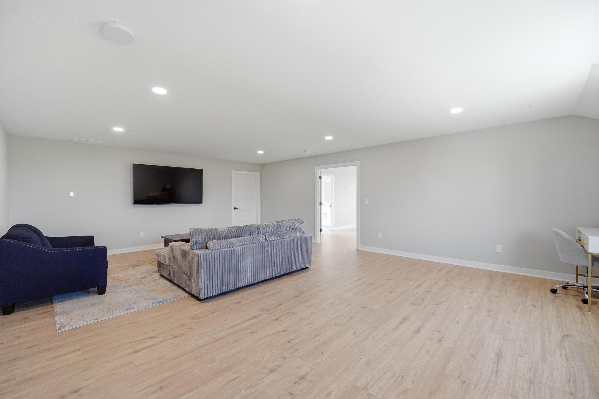 Bonus room with sectional seating