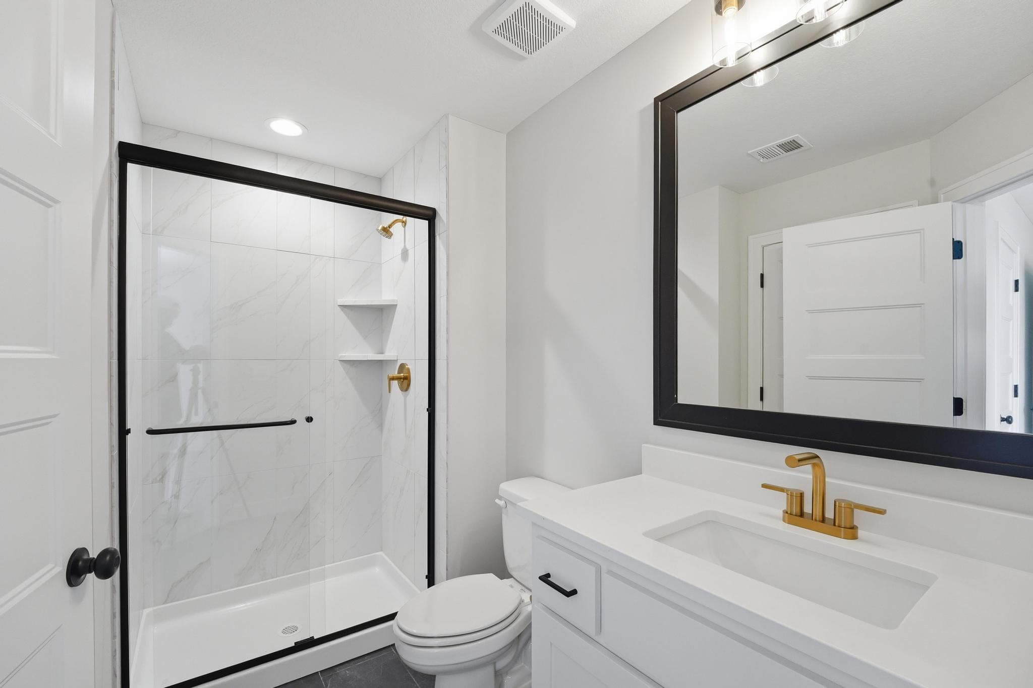 Bath with a glass shower